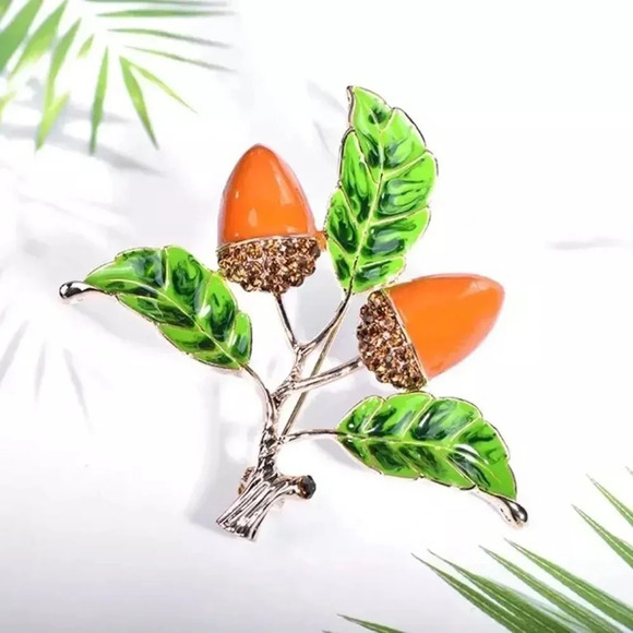 VQ Pine Nuts Brooch - Picture 1 of 6